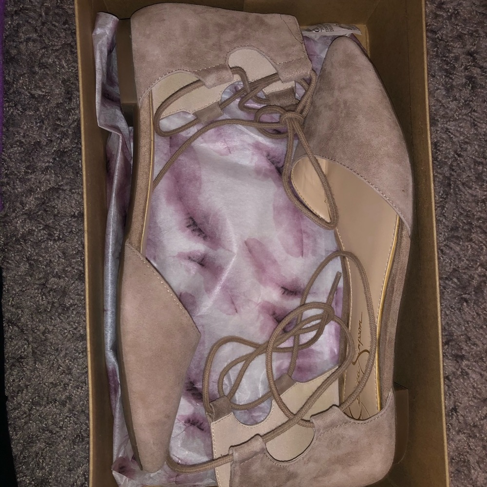 Jessica Simpson Strappy taupe flats